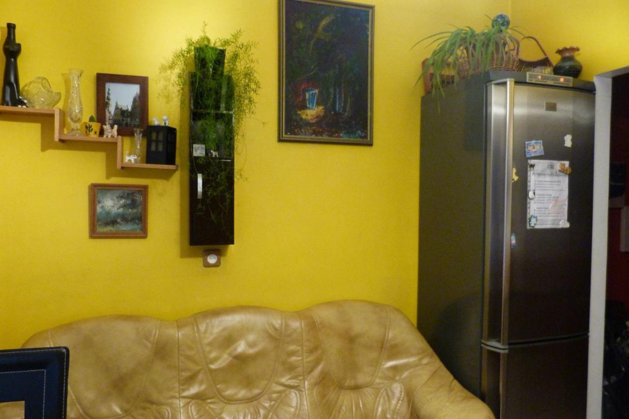 Apartment With Character, Old Town Рига Екстериор снимка